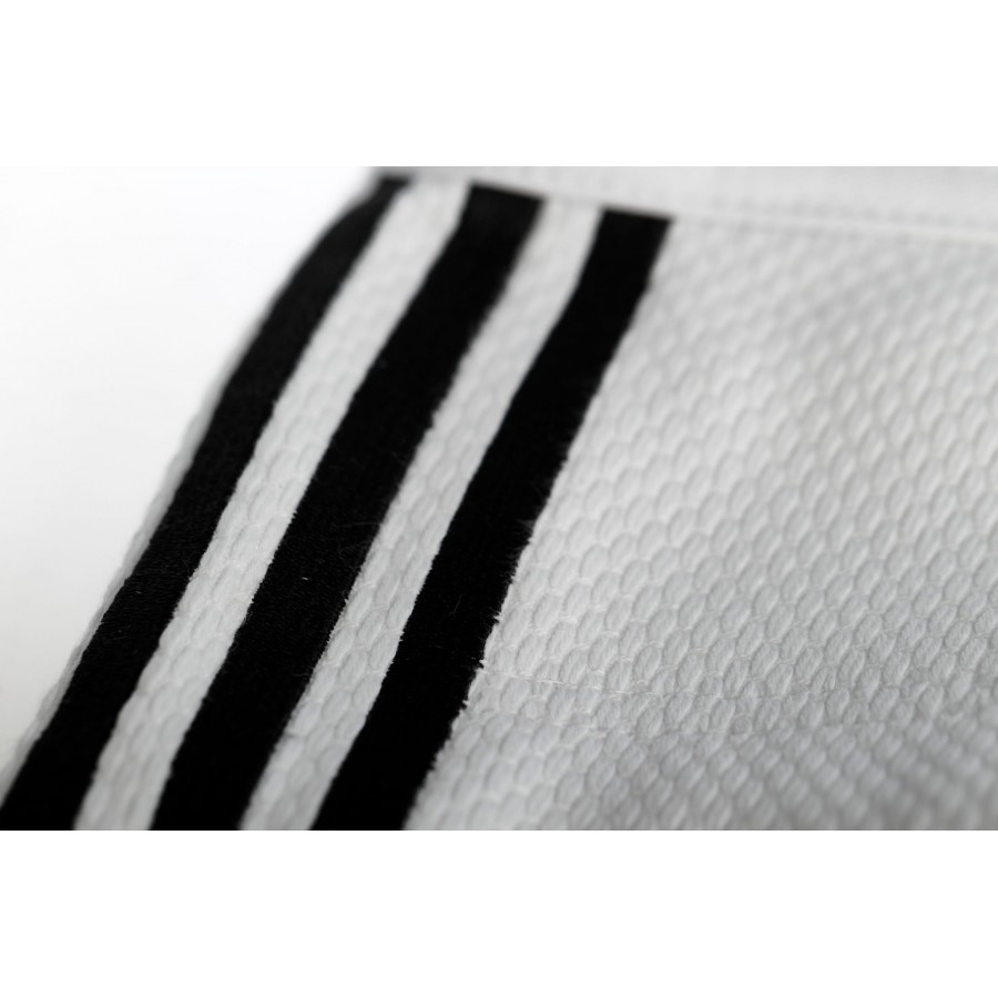 Кимоно для дзюдо Champion III с лицензией IJF | белый/черные полосы | ADIDAS  J-IJF-2