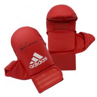 Перчатки с защитой большого пальца для карате с лицензией WKF