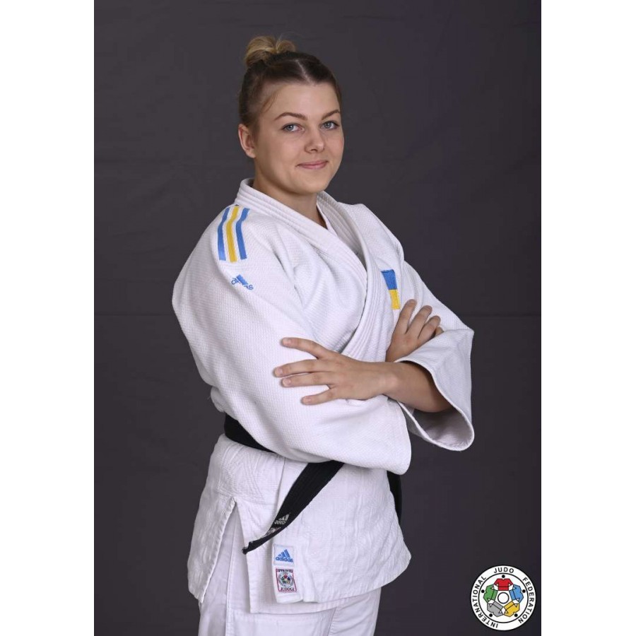 Кимоно для дзюдо Champion II с лицензией IJF | (белое/сине-желтые полосы | ADIDAS J-IJF-SMU
