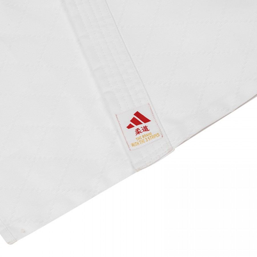 Кимоно для дзюдо Adidas серии Club с красными полосами на плечах | белое | J350P