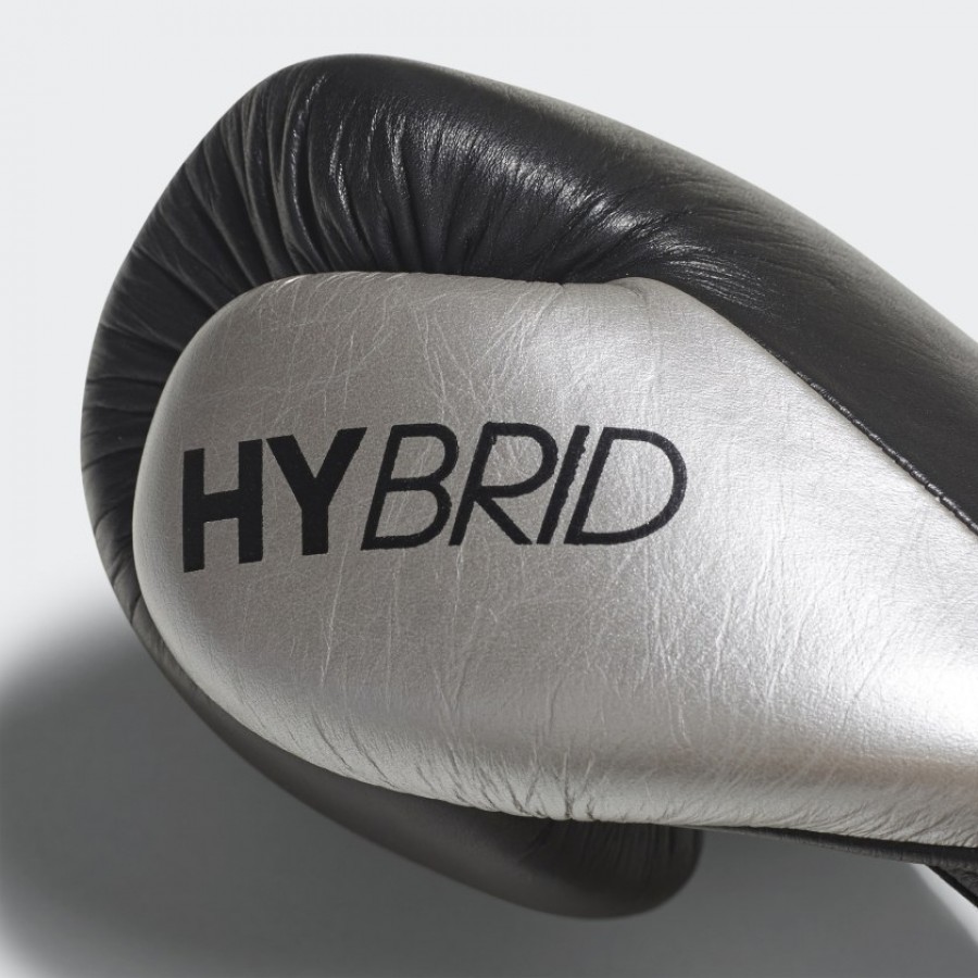 Боксерские перчатки "Hybrid 300"