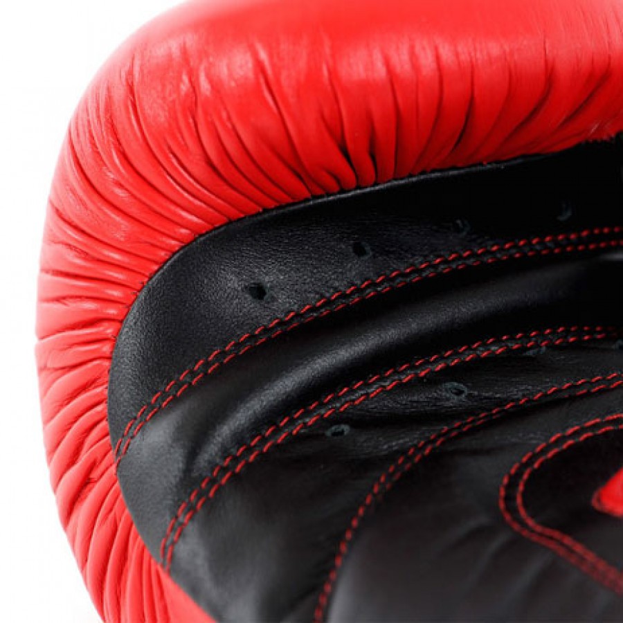 Боксерские перчатки ''Kombat Boxing Glove''