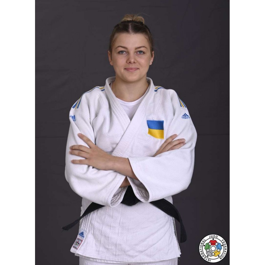 Кимоно для дзюдо Champion II с лицензией IJF | (белое/сине-желтые полосы | ADIDAS J-IJF-SMU